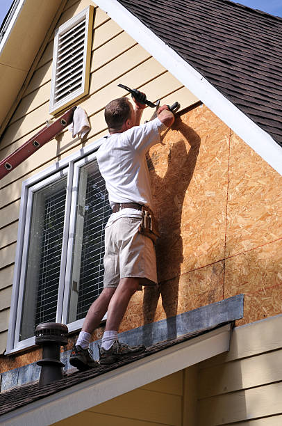 How To Choose The Right Materials for Your Siding Installation in 'Danielson, CT